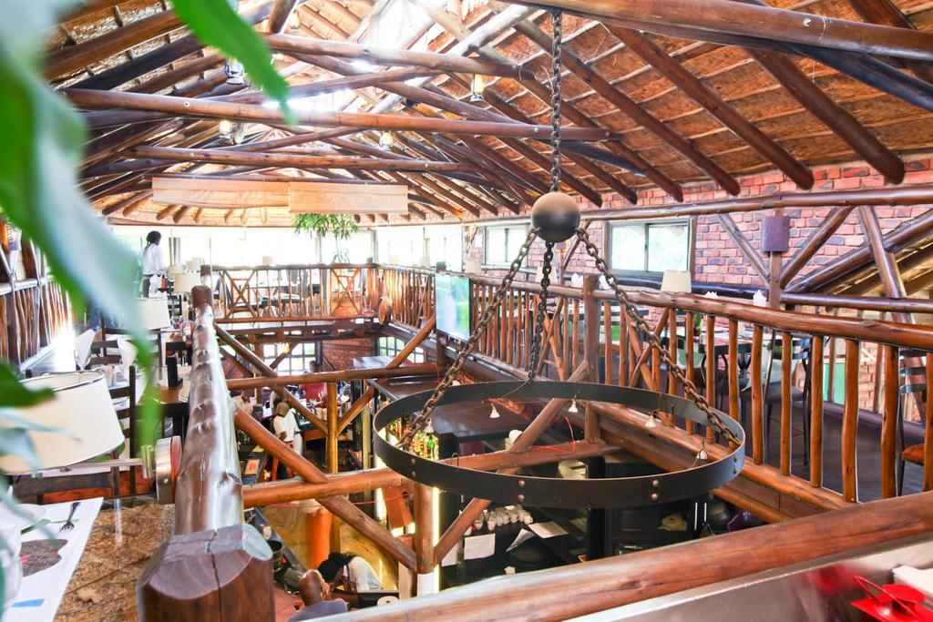 Roof Of Africa Hotel วินด์ฮุก ภายนอก รูปภาพ